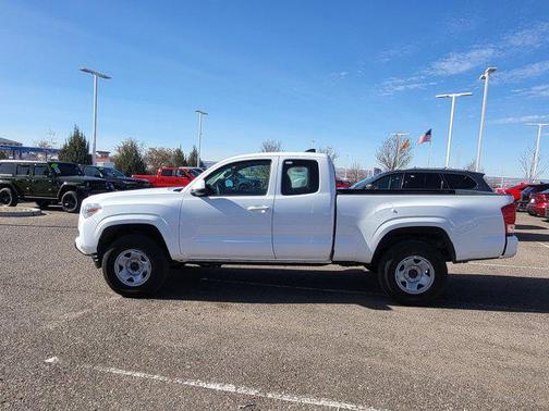 2017 Toyota Tacoma SR