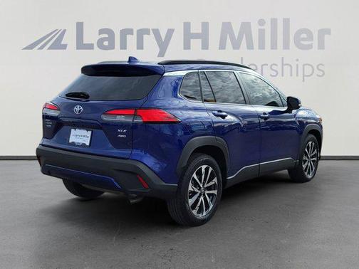 2024 Toyota Corolla Cross XLE