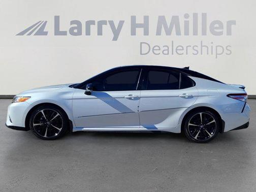 2020 Toyota Camry XSE