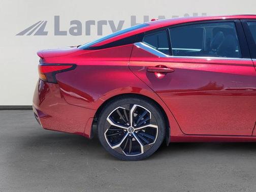 2023 Nissan Altima SR FWD
