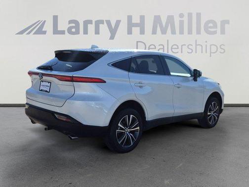 Wind Chill Pearl 2023 Toyota Venza LE