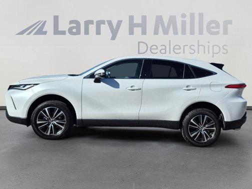 Wind Chill Pearl 2023 Toyota Venza LE