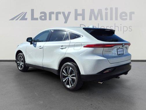 Wind Chill Pearl 2023 Toyota Venza LE