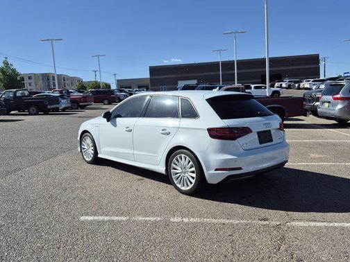 Glacier White 2016 Audi A3 e-tron 1.4T Premium