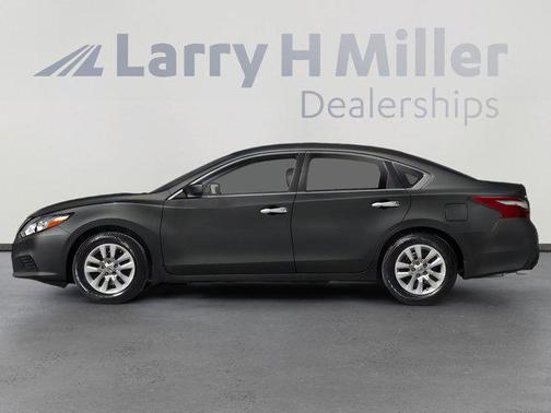 Gun Metallic 2018 Nissan Altima 2.5 S