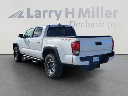 2016 Toyota Tacoma SR