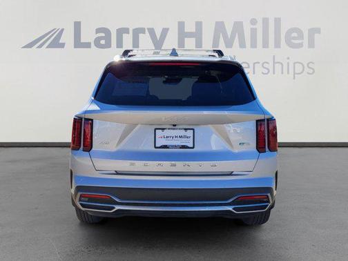 2022 Kia Sorento Hybrid S