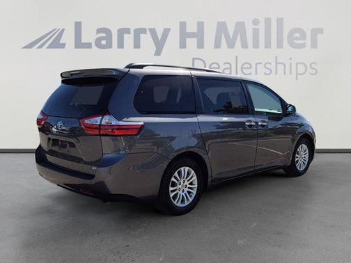 Predawn Gray Mica 2016 Toyota Sienna XLE