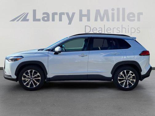 2024 Toyota Corolla Cross XLE