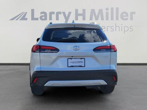 2024 Toyota Corolla Cross XLE