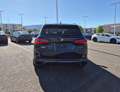 Carbon Black Metallic 2021 BMW X5 xDrive40i