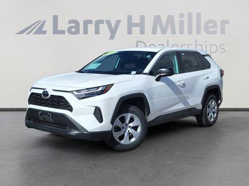 2025 Toyota RAV4 LE