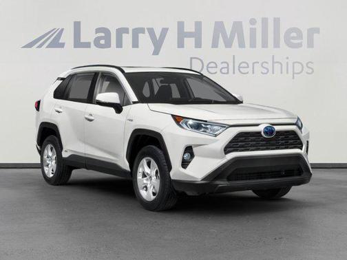 Super White 2021 Toyota RAV4 Hybrid XLE
