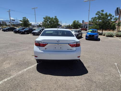 Starfire Pearl 2014 Lexus ES 350 Base