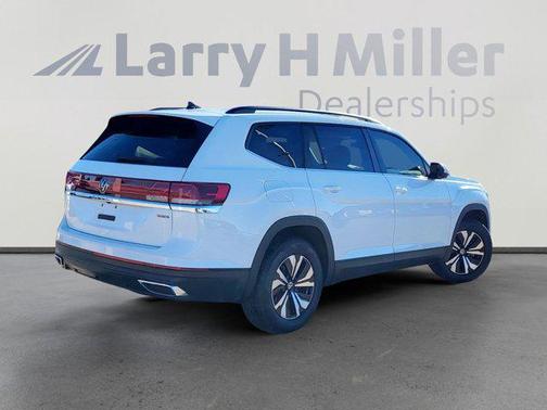 2025 Volkswagen Atlas 2.0T SE