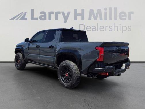 Black Roof 2025 Toyota Tacoma Hybrid TRD Pro