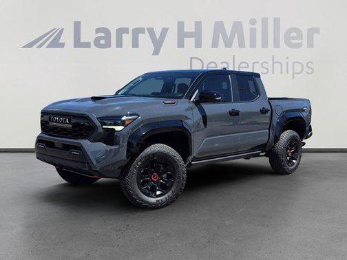 Black Roof 2025 Toyota Tacoma Hybrid TRD Pro