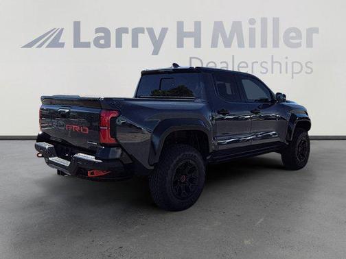 Black Roof 2025 Toyota Tacoma Hybrid TRD Pro