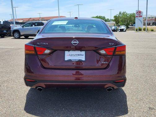 2024 Nissan Altima 2.5 SV