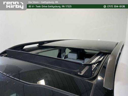 Glacial White Pearl 2023 Kia Sorento X-Line S