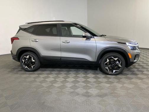 Steel Gray 2026 Kia Seltos S