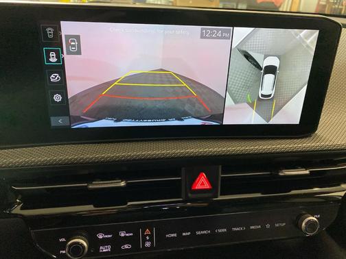 Glacier White Pearl 2025 Kia EV6 Wind