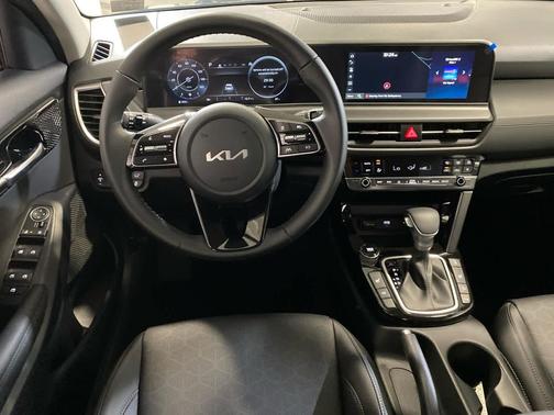 2025 Kia Seltos EX