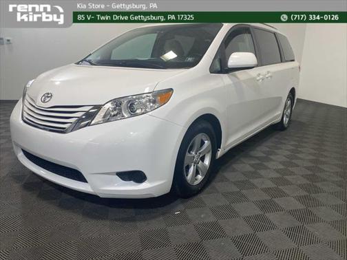 2015 Toyota Sienna LE