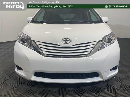 2015 Toyota Sienna LE