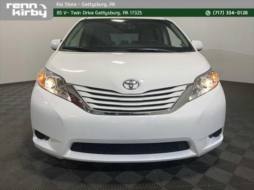 2015 Toyota Sienna LE