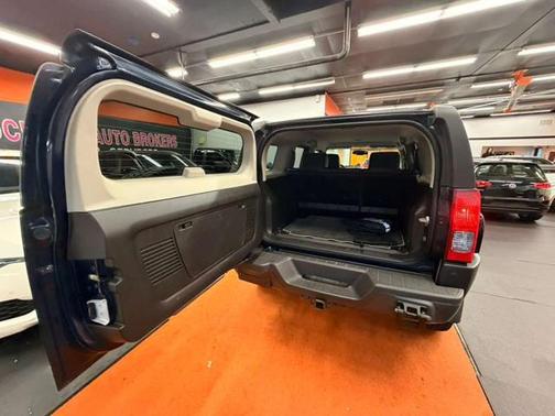 2007 Hummer H3 Base