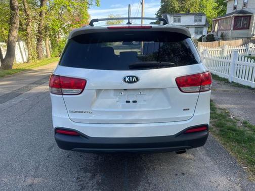 2017 Kia Sorento LX
