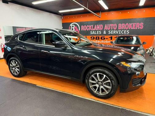 2017 Maserati Levante Base