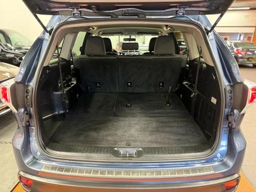 2016 Toyota Highlander LE