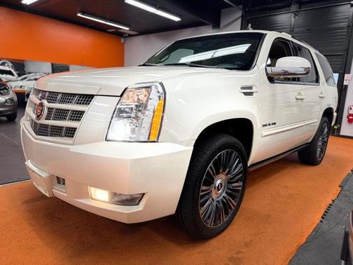 2012 Cadillac Escalade Premium