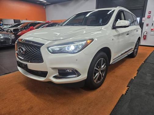 2017 INFINITI QX60 Base