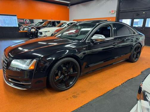 2013 Audi S8 4.0T