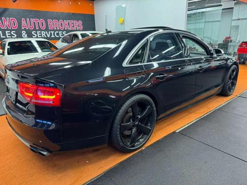 2013 Audi S8 4.0T