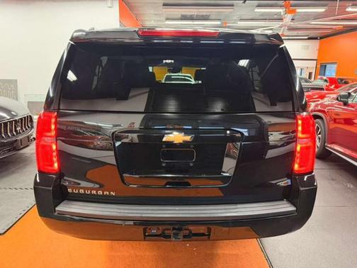 2018 Chevrolet Suburban LT