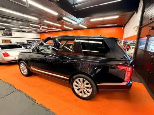 2017 Land Rover Range Rover 3.0L Supercharged HSE