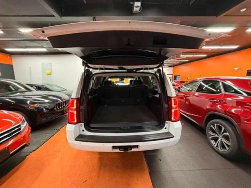 2017 Chevrolet Suburban LS