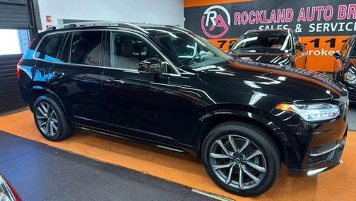 2019 Volvo XC90 T6 Momentum