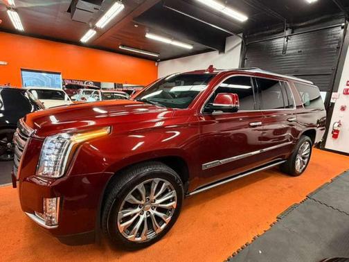 2017 Cadillac Escalade ESV Platinum
