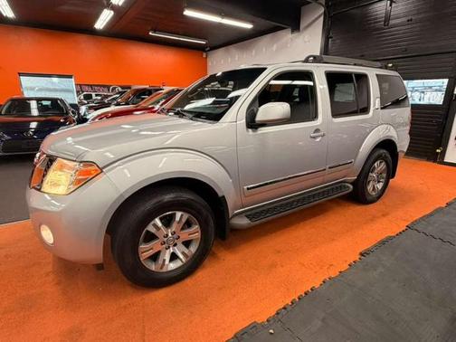2011 Nissan Pathfinder Silver