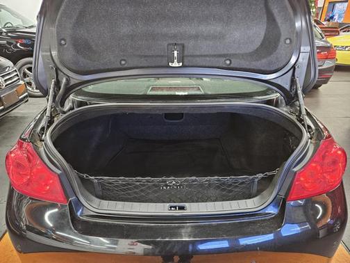 2011 INFINITI G37x Sport Appearance Edition