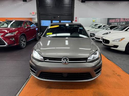 2017 Volkswagen Golf R 2.0T Manual