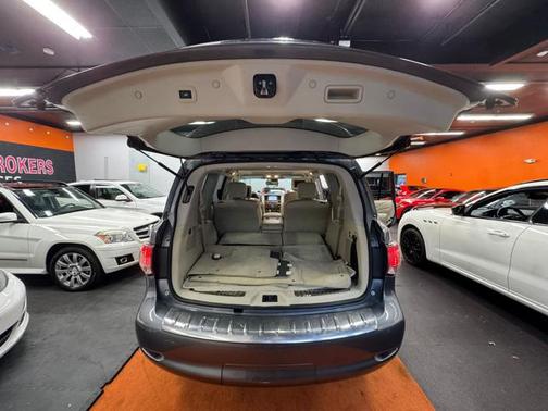 2015 INFINITI QX80 Base