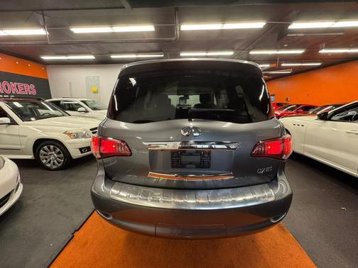 2015 INFINITI QX80 Base