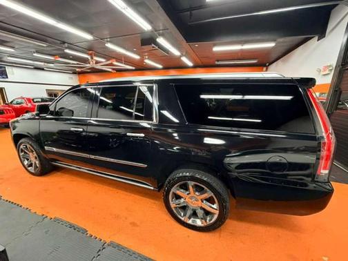 2016 Cadillac Escalade ESV Premium