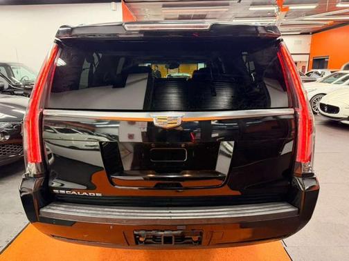 2016 Cadillac Escalade ESV Premium